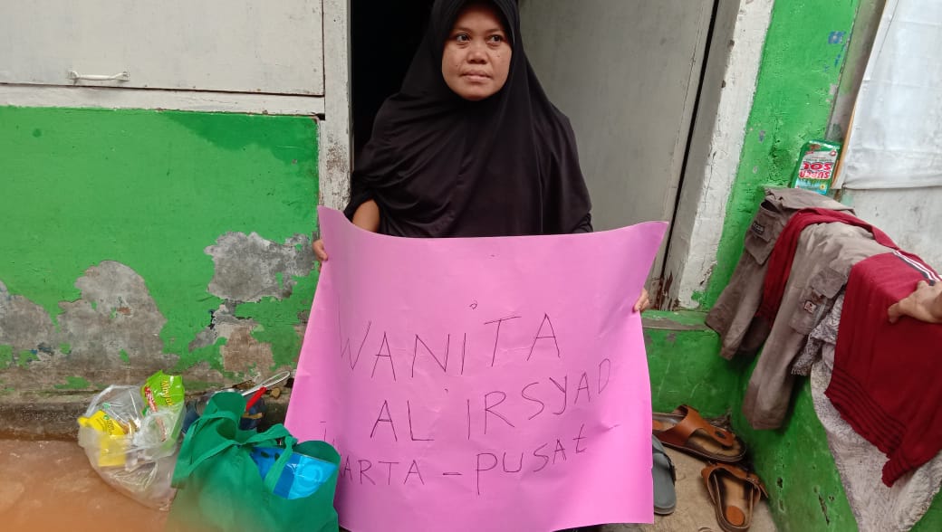 https://www.wanitaalirsyad.id/doc/kegiatan/37_Baksos-Wanita-Jakpus-14-Apr-2020_2023-05-12-120102.jpg